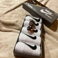 Лот: 20255992. Фото: 9. Носки Nike в коробке + брелок...