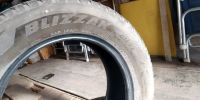 Лот: 14843121. Фото: 2. Шины Bridgestone Blizzak DM-V2... Шины, Диски