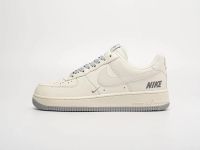 Лот: 21511357. Фото: 2. Кроссовки Nike Air Force 1 Low. Женская обувь