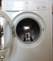 Лот: 10497898. Фото: 3. Продам стиральную машину indesit... Бытовая техника