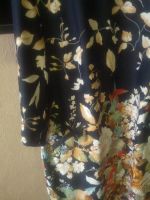 Лот: 5884244. Фото: 2. Красивое платье с цветами 54 Повторно-не... Женская одежда