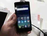 Лот: 9557535. Фото: 3. 4.5" Смартфон Lenovo A2010 8ГБ... Красноярск