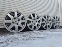 Лот: 22153623. Фото: 3. Комплект Оригинальных Литых дисков... Авто, мото, водный транспорт