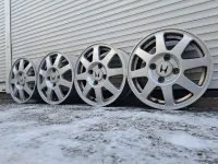 Лот: 21764514. Фото: 3. Комплект Оригинальных Литых дисков... Авто, мото, водный транспорт