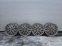 Лот: 25349715. Фото: 2. Комплект Оригинальных Литых дискoв... Шины, Диски