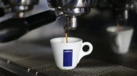 Лот: 11907784. Фото: 2. Моллотый кофе Lavazza Espresso... Продукты