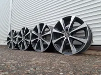 Лот: 23457915. Фото: 3. Комплект Оригинальных Литых дисков... Авто, мото, водный транспорт