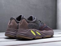 Лот: 12843565. Фото: 3. Кроссовки Adidas Yeezy Boost 700. Одежда, обувь, галантерея