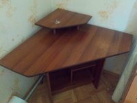 Лот: 7919041. Фото: 3. Телевизор + стол компьютерный... Бытовая техника