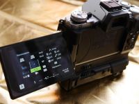 Лот: 10873239. Фото: 4. Olympus OM-D EM-5 Mark II c батарейной... Красноярск