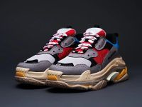 Лот: 17093932. Фото: 2. Кроссовки Balenciaga Triple S... Женская обувь