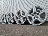 Лот: 25030902. Фото: 3. Комплект Оригинальных Литых дисков... Авто, мото, водный транспорт