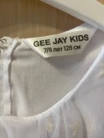 Лот: 25886564. Фото: 3. Нарядное платье для девочки р-р... Дети растут