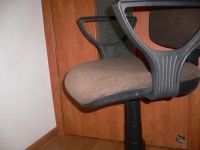 Лот: 7057032. Фото: 6. Кресло офисное ..Феномен.. коричневое...