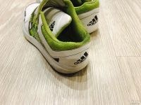 Лот: 10092976. Фото: 2. Кроссовки adidas. Обувь