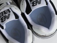 Лот: 25341001. Фото: 5. Кроссовки New Balance 574