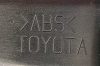 Лот: 17255540. Фото: 4. Накладка пятой двери Toyota Land... Красноярск