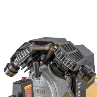 Лот: 19130117. Фото: 2. Компрессор воздушный DKV2200/100... Инструмент и расходные