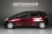 Лот: 21768702. Фото: 3. Honda Fit, II 1.5 AT (120 л.с... Красноярск