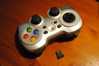 Лот: 5121692. Фото: 3. Logitech Wireless Gamepad F710. Компьютеры, оргтехника, канцтовары