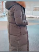 Лот: 24985360. Фото: 3. Зимний длинный пуховик холлофайбер. Одежда, обувь, галантерея