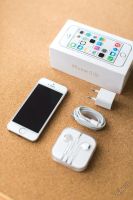 Лот: 5807685. Фото: 3. iphone 5s 16 gb gold айфон 5с... Красноярск