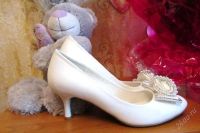 Лот: 2040978. Фото: 2. Белые свадебные туфельки!. Свадебная мода