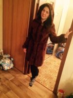Лот: 8926779. Фото: 2. Шуба мех ласка. Женская одежда