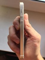Лот: 6475888. Фото: 4. Apple iPhone 5s, 16 Гб, Gold...