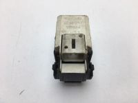 Лот: 20393013. Фото: 4. Кнопка стеклоподъемника Toyota... Красноярск