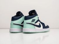 Лот: 20340139. Фото: 5. Кроссовки Nike Air Jordan 1 Mid...