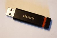 Лот: 2954333. Фото: 2. Флешка Sony 8GB. Носители информации