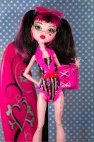 Лот: 5061596. Фото: 10. Draculaura Doll (Дракулура) Дракулаура...