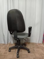 Лот: 20523310. Фото: 3. Кресло офисное "Бюрократ". Мебель