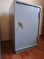 Лот: 25728776. Фото: 2. Сейф шкаф металлический. Специализированная мебель
