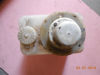 Лот: 4262485. Фото: 2. Бачок омывателя с насосом ВАЗ. Автозапчасти