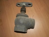Лот: 11576448. Фото: 2. Вентиль (клапан) чугунный, угловой... Сантехника, водопровод