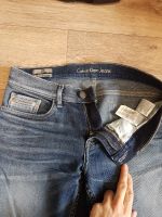 Лот: 15877594. Фото: 4. Женские почти новые джинсы Calvin... Красноярск
