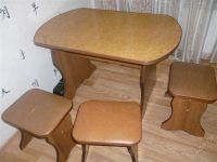 Лот: 2437774. Фото: 2. Кухонная группа (стол+стулья). Кухонная мебель