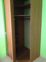 Лот: 1694711. Фото: 2. Угловой шкаф с зеркалом (Очень... Хранение вещей
