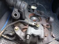 Лот: 16768351. Фото: 2. суппорт передний nissan primera... Автозапчасти