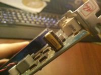 Лот: 5170471. Фото: 2. Видеокарта Radeon HD 3650 . неисправна... Комплектующие