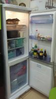 Лот: 10013294. Фото: 3. Двухкамерный холодильник Бирюса... Бытовая техника