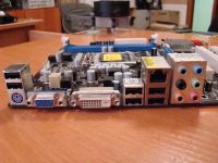 Лот: 4082799. Фото: 2. Материнская плата S1156 (LGA1156... Комплектующие