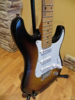 Лот: 17117173. Фото: 7. Fender Stratocaster, Sunburst