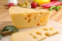 Лот: 7958176. Фото: 2. Сыр маасдам из козьего молока. Продукты