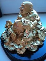 Лот: 5487553. Фото: 5. Будда Хотей сидит на монетах...