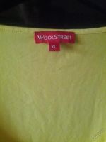 Лот: 5910295. Фото: 2. Майка жёлтая 50-52. Женская одежда