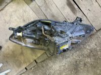 Лот: 14425691. Фото: 5. Передние фары Toyota Vitz 90 оригинал...