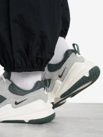 Лот: 25368486. Фото: 9. Кроссовки женские Nike Tech Hera...